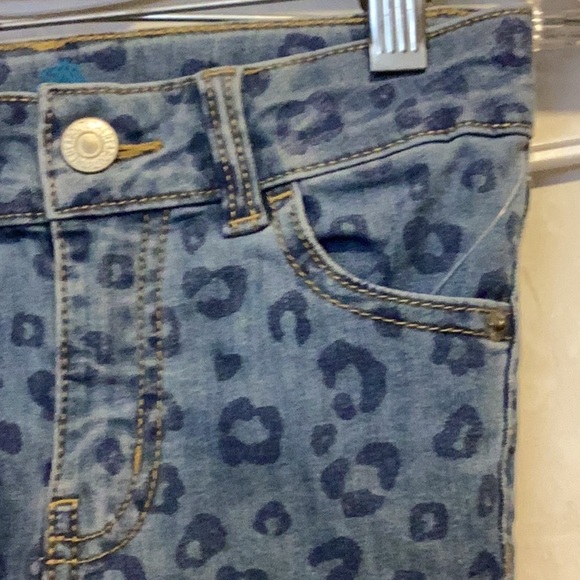 NWT There Abouts Girls Cheetah Print Jeans Size 4 - Picture 3 of 5